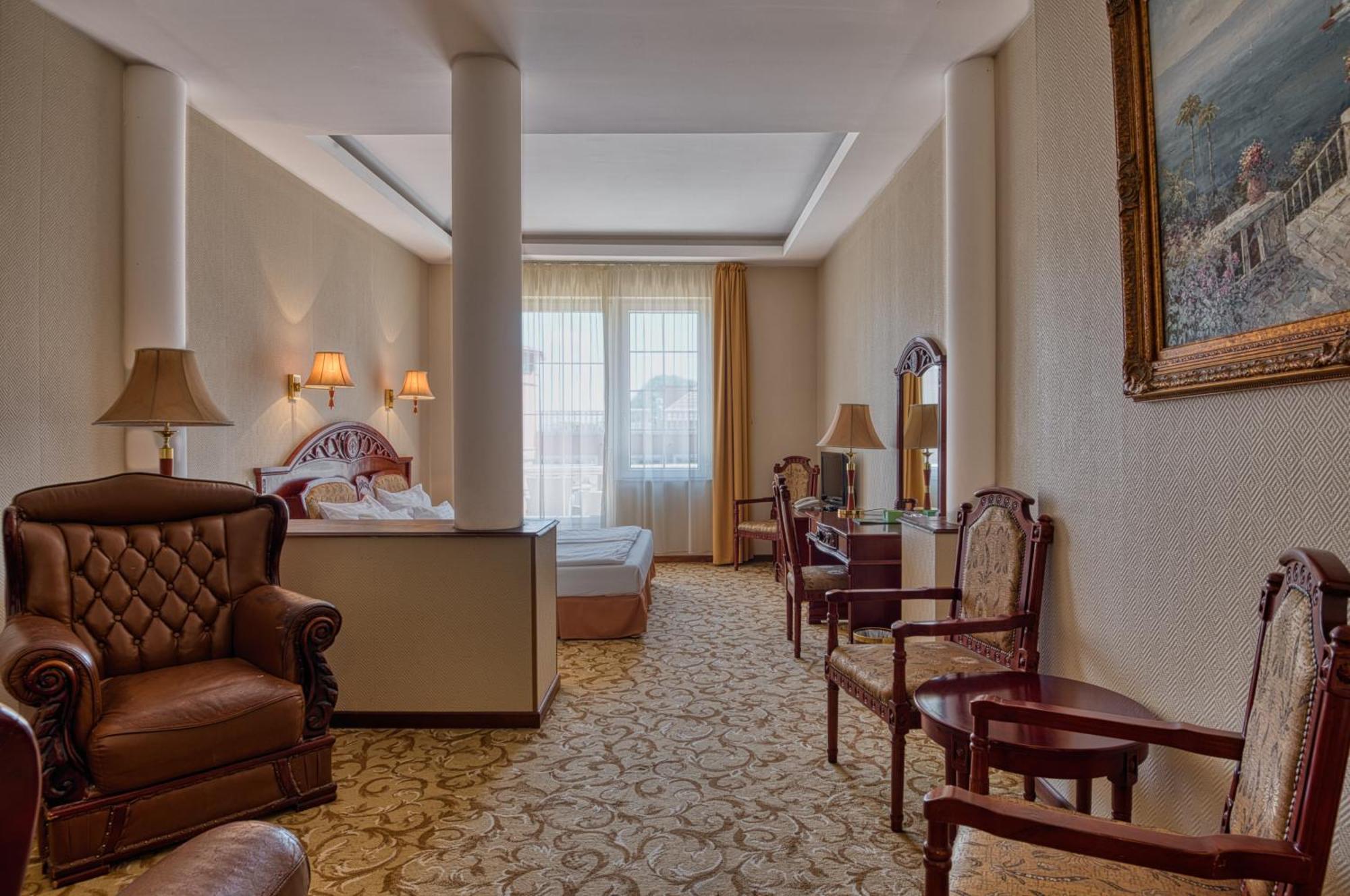 Hotel Bellevue Έστεργκομ Εξωτερικό φωτογραφία